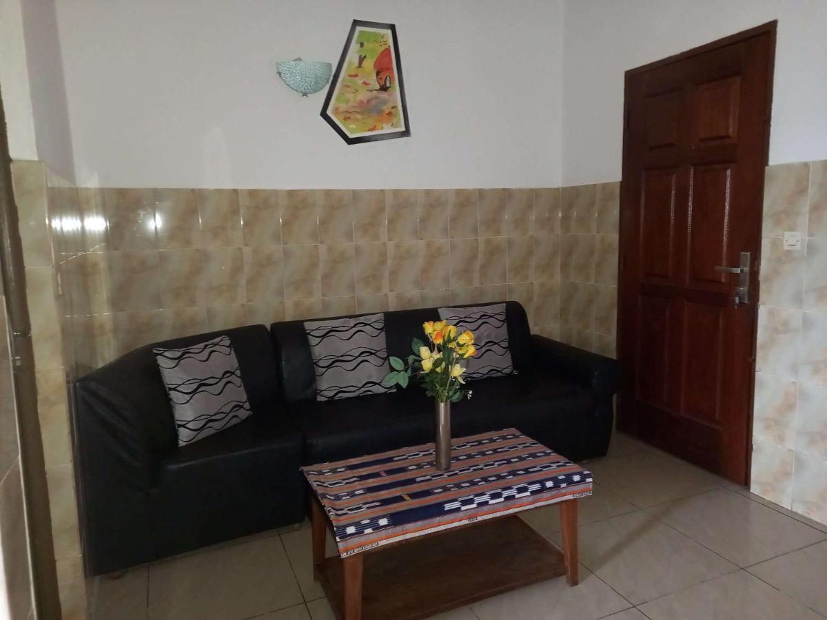 Hotel Residence Georges Colette Yopougon ภายนอก รูปภาพ
